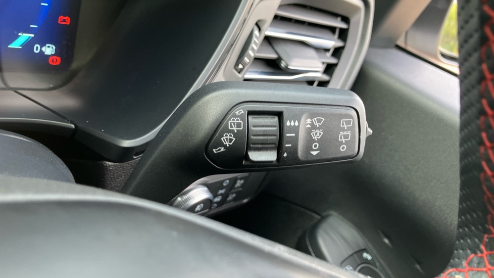 Ford Kuga 2.0 EcoBlue mHEV ST-Line 5dr Diesel Estate - Image 32