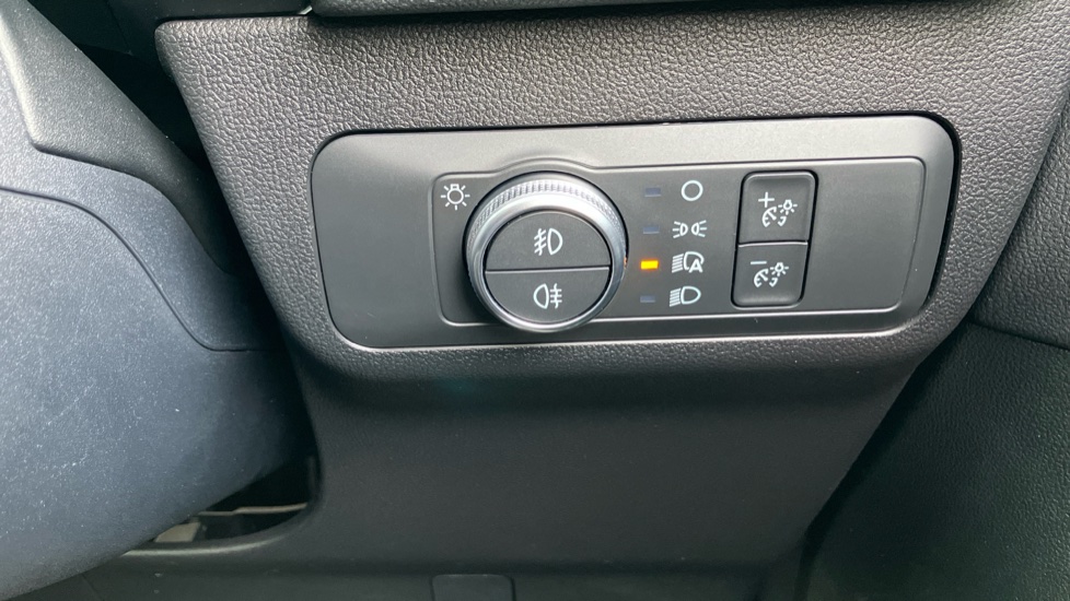 Ford Kuga 2.0 EcoBlue mHEV ST-Line 5dr Diesel Estate - Image 33