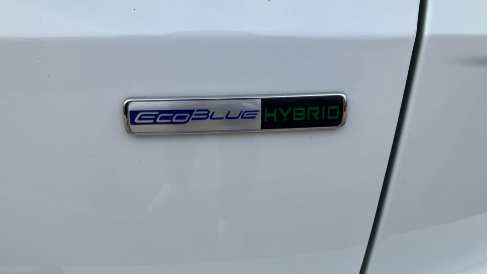 Ford Kuga 2.0 EcoBlue mHEV ST-Line 5dr Diesel Estate - Image 52