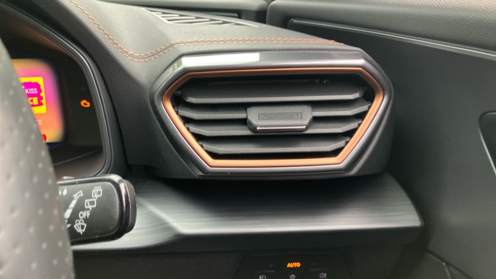CUPRA Formentor 1.5 TSI 150 V2 5dr Petrol Estate - Image 37