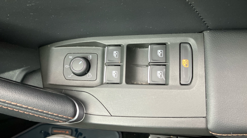 CUPRA Formentor 1.5 TSI 150 V2 5dr Petrol Estate - Image 38