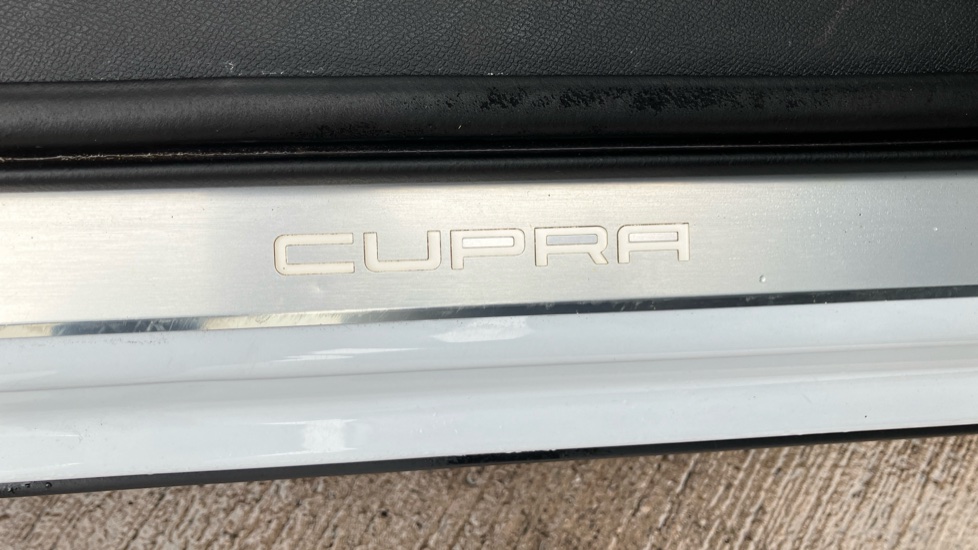 CUPRA Formentor 1.5 TSI 150 V2 5dr Petrol Estate - Image 40