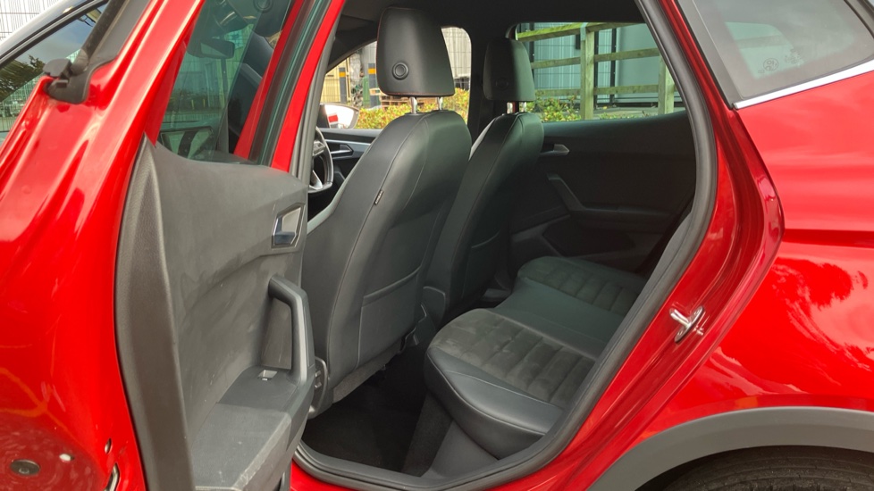 SEAT Arona 1.0 TSI 110 FR Sport 5dr Petrol Hatchback - Image 16