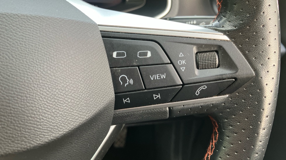 SEAT Arona 1.0 TSI 110 FR Sport 5dr Petrol Hatchback - Image 32