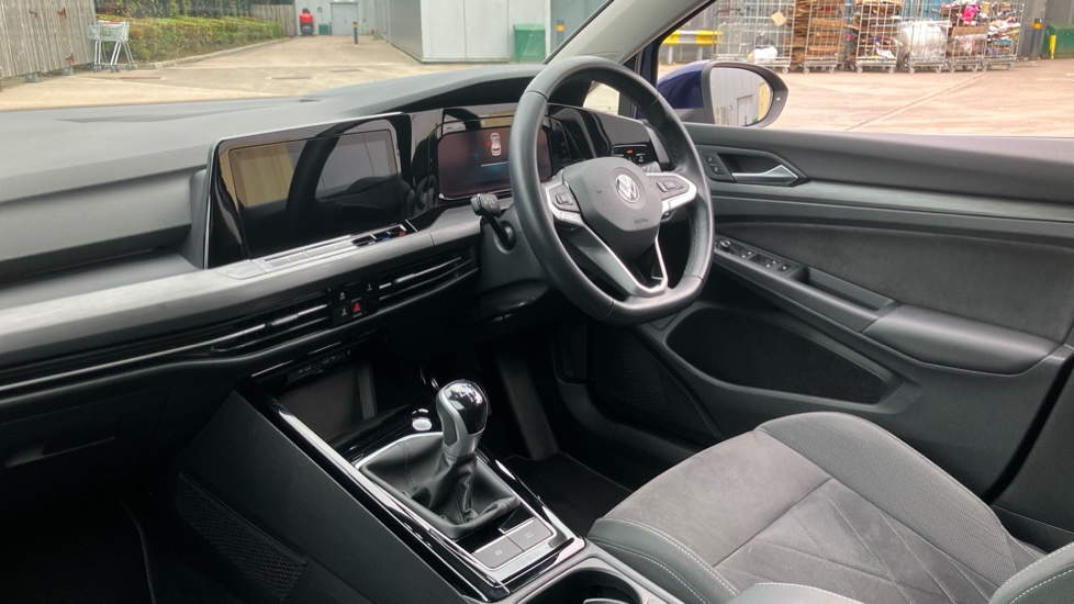 Volkswagen Golf 1.5 TSI Style Edition 5dr Petrol Hatchback - Image 9