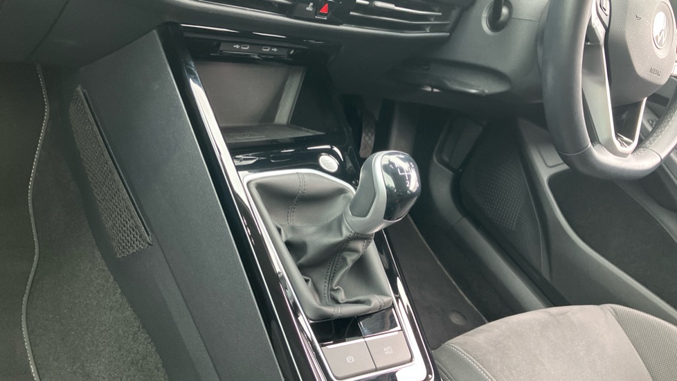 Volkswagen Golf 1.5 TSI Style Edition 5dr Petrol Hatchback - Image 13