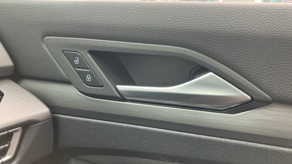 Volkswagen Golf 1.5 TSI Style Edition 5dr Petrol Hatchback - Image 35