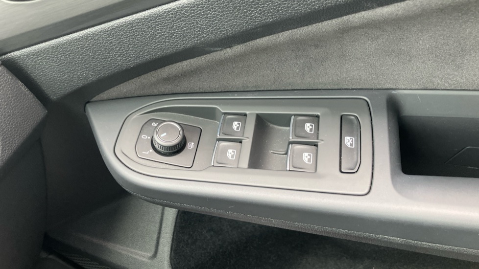 Volkswagen Golf 1.5 TSI Style Edition 5dr Petrol Hatchback - Image 36