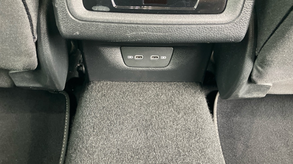 Volkswagen Golf 1.5 TSI Style Edition 5dr Petrol Hatchback - Image 40