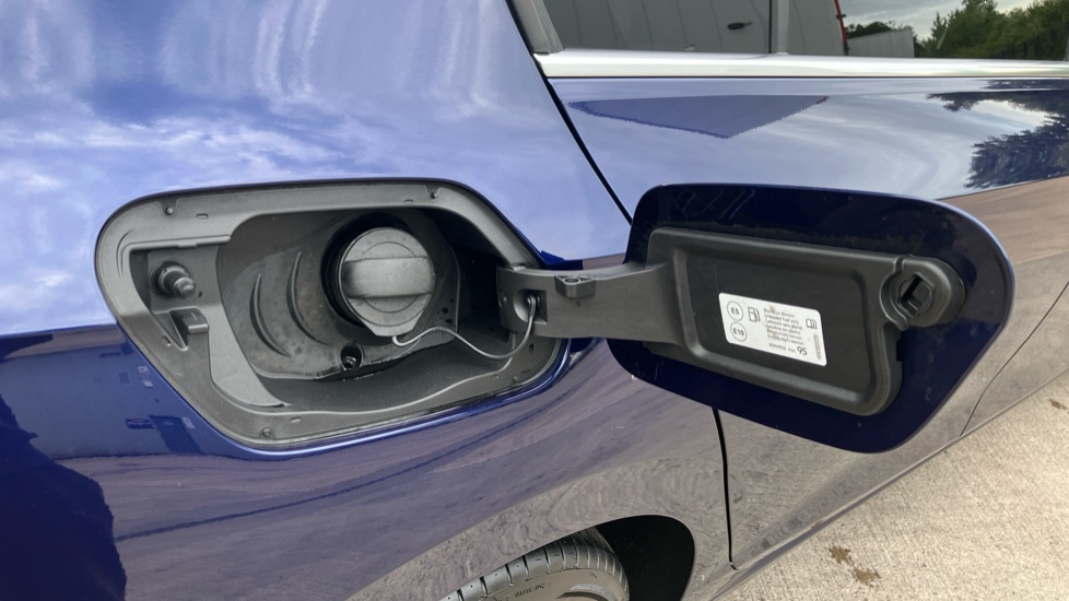 Volkswagen Golf 1.5 TSI Style Edition 5dr Petrol Hatchback - Image 43
