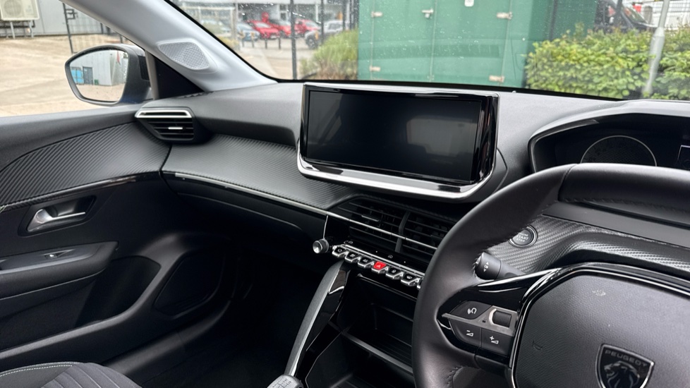 Peugeot 208 1.2 PureTech Active 5dr Petrol Hatchback - Image 14