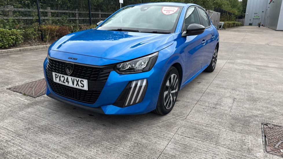 Peugeot 208 1.2 PureTech Active 5dr Petrol Hatchback - Image 34