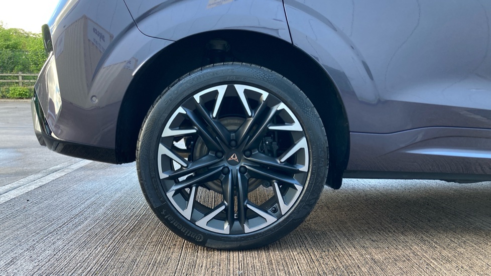 CUPRA Terramar 1.5 eHybrid 272 VZ2 5dr DSG Hatchback - Image 7