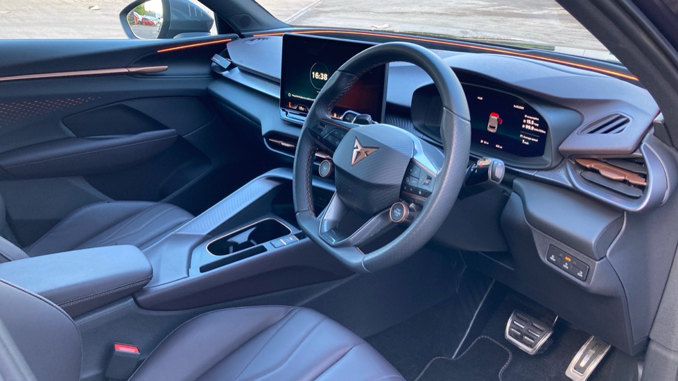 CUPRA Terramar 1.5 eHybrid 272 VZ2 5dr DSG Hatchback - Image 11