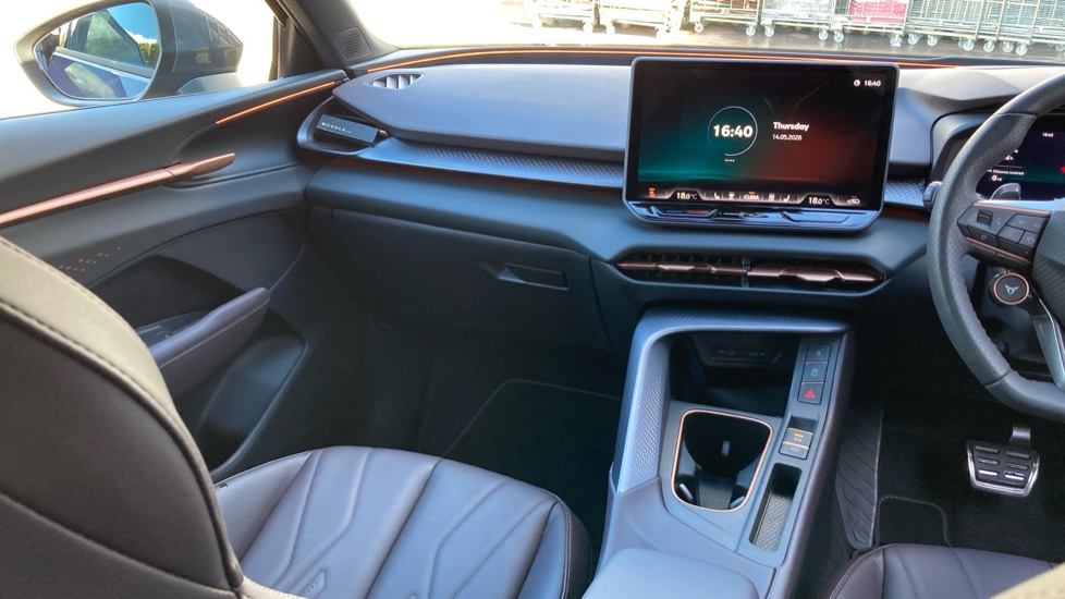 CUPRA Terramar 1.5 eHybrid 272 VZ2 5dr DSG Hatchback - Image 14