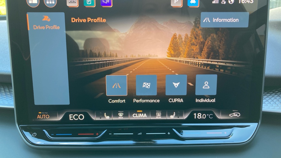 CUPRA Terramar 1.5 eHybrid 272 VZ2 5dr DSG Hatchback - Image 30