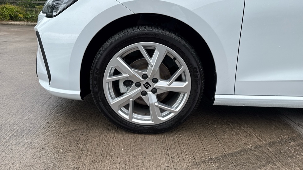 SEAT Ibiza 1.0 TSI 115 FR First Edition 5dr DSG Petrol Hatchback - Image 21