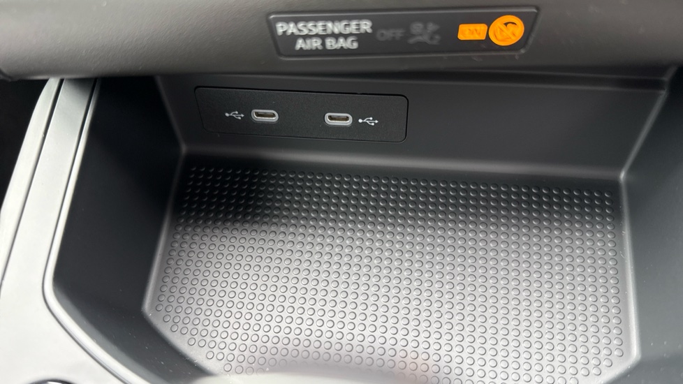 SEAT Ibiza 1.0 TSI 115 FR First Edition 5dr DSG Petrol Hatchback - Image 38