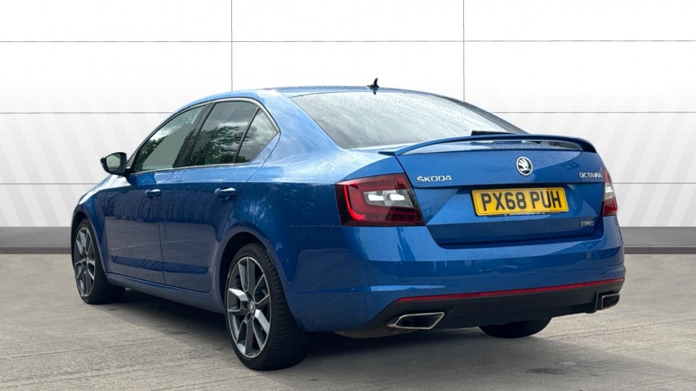 Skoda Octavia 2.0 TSI 245 vRS 5dr [Black Pack] Petrol Hatchback - Image 2