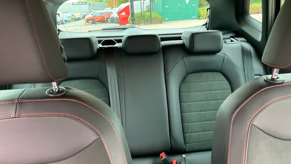 SEAT Arona 1.0 TSI 110 FR Sport 5dr DSG Petrol Hatchback - Image 15