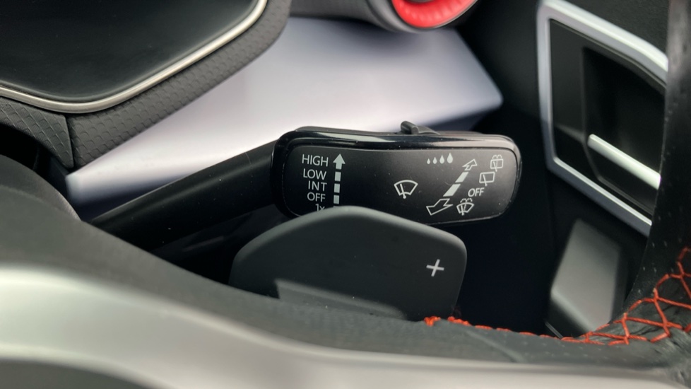 SEAT Arona 1.0 TSI 110 FR Sport 5dr DSG Petrol Hatchback - Image 34