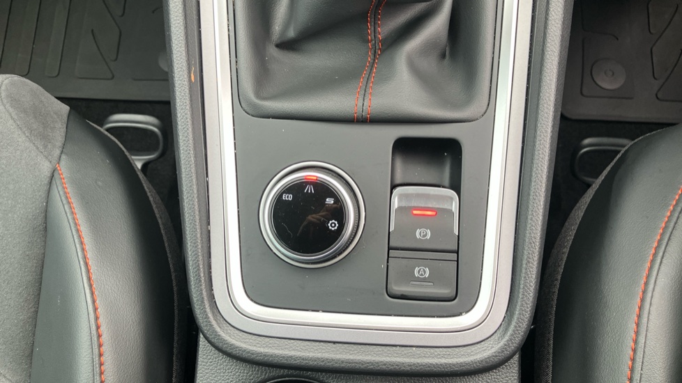 SEAT Ateca 1.5 TSI EVO FR 5dr Petrol Estate - Image 23
