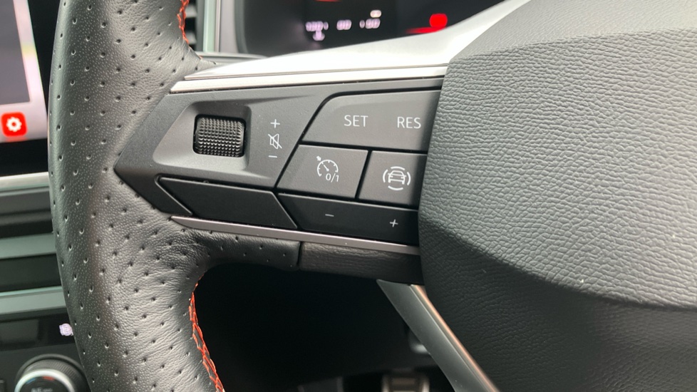 SEAT Ateca 1.5 TSI EVO FR 5dr Petrol Estate - Image 32