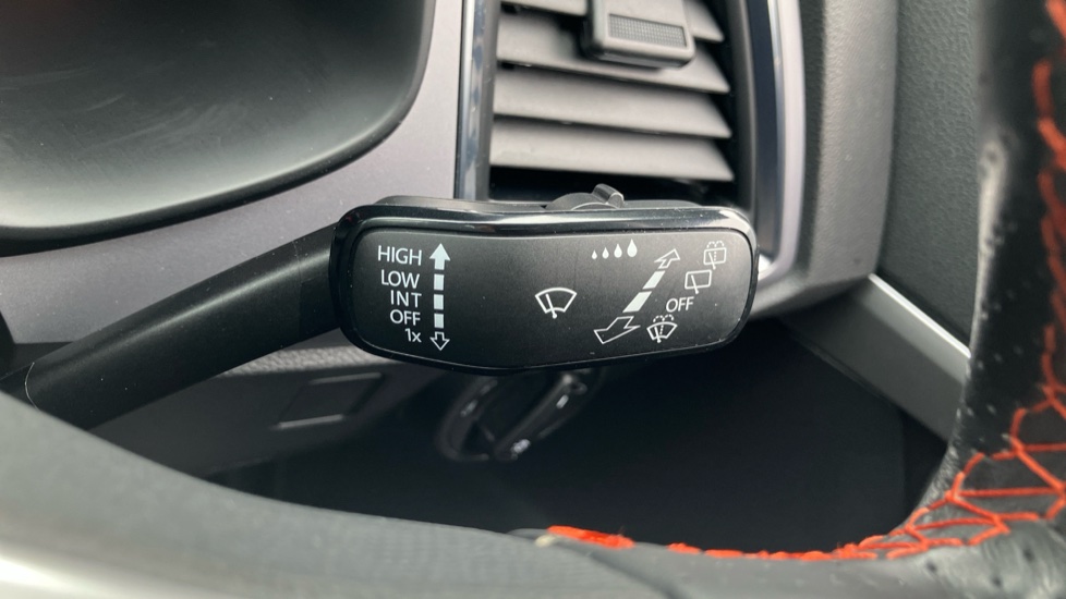SEAT Ateca 1.5 TSI EVO FR 5dr Petrol Estate - Image 36