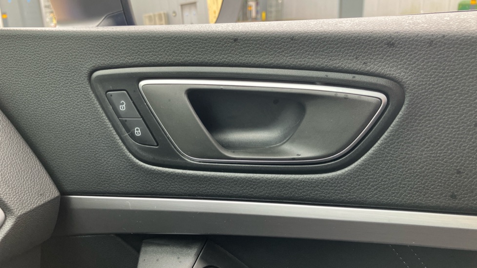 SEAT Ateca 1.5 TSI EVO FR 5dr Petrol Estate - Image 39