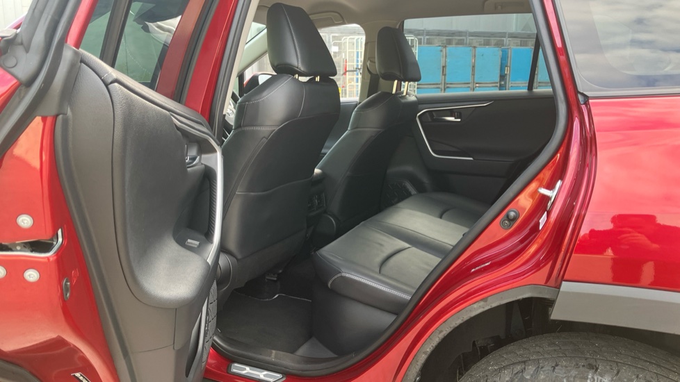 Toyota RAV4 2.5 VVT-i Hybrid Excel 5dr CVT Hybrid Estate - Image 16