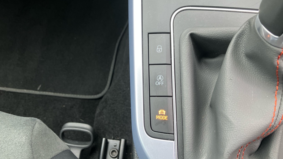 SEAT Arona 1.0 TSI 110 FR Sport 5dr DSG Petrol Hatchback - Image 23