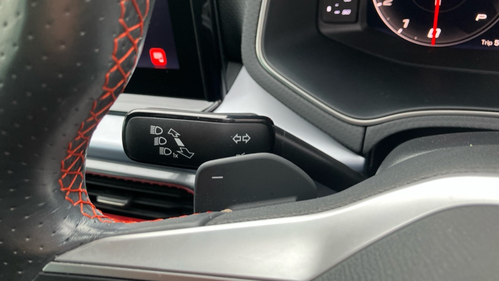 SEAT Arona 1.0 TSI 110 FR Sport 5dr DSG Petrol Hatchback - Image 32