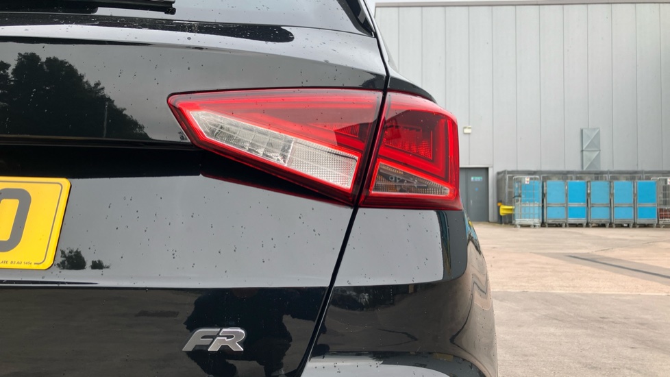 SEAT Arona 1.0 TSI 110 FR Sport 5dr DSG Petrol Hatchback - Image 44