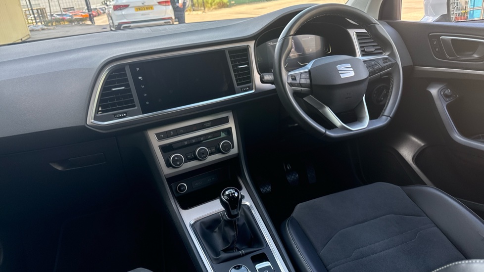 SEAT Ateca 1.5 TSI EVO Xperience 5dr Petrol Estate - Image 9