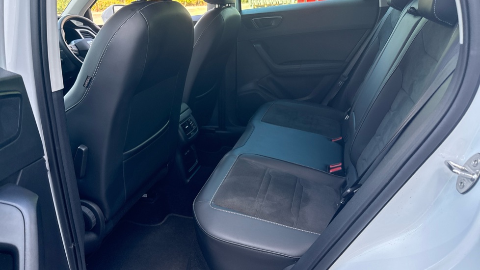 SEAT Ateca 1.5 TSI EVO Xperience 5dr Petrol Estate - Image 16