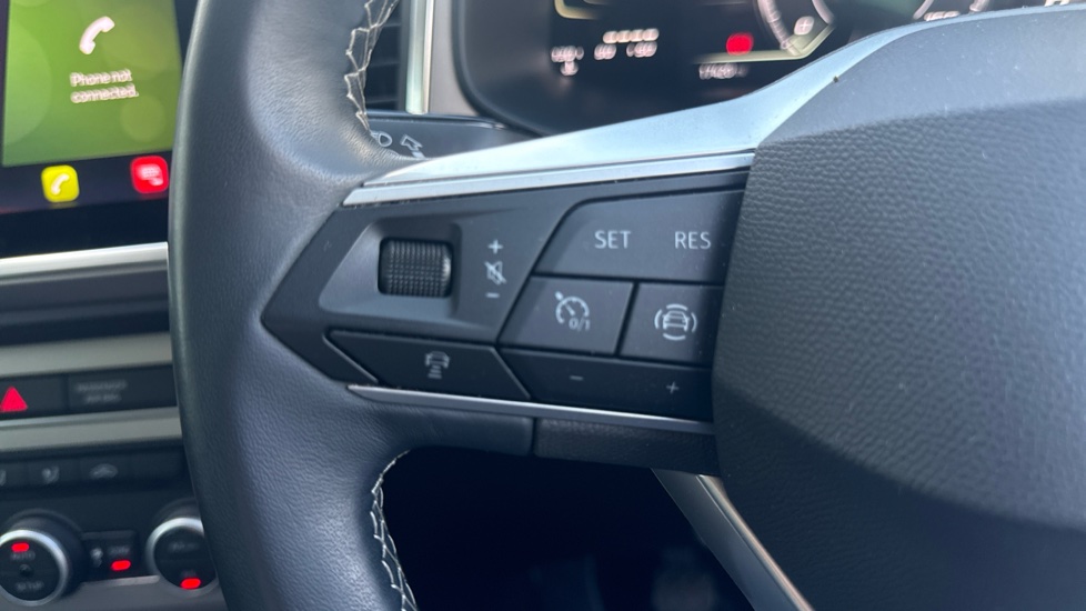 SEAT Ateca 1.5 TSI EVO Xperience 5dr Petrol Estate - Image 33