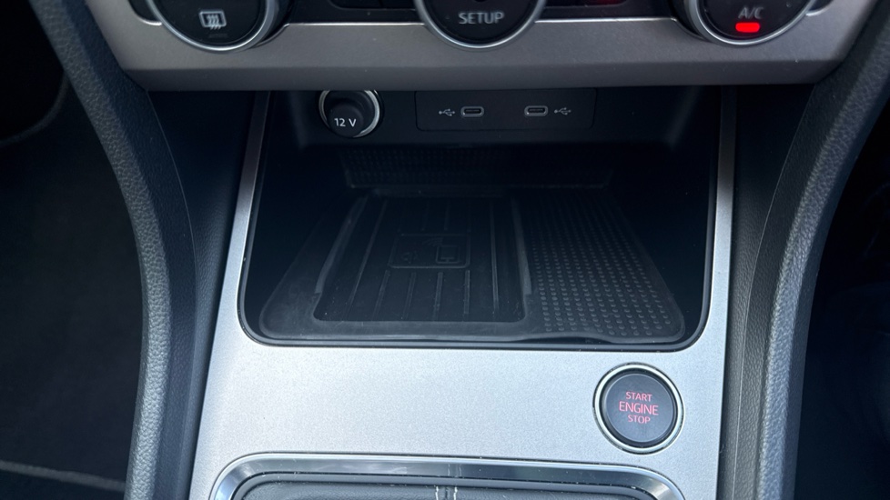 SEAT Ateca 1.5 TSI EVO Xperience 5dr Petrol Estate - Image 43