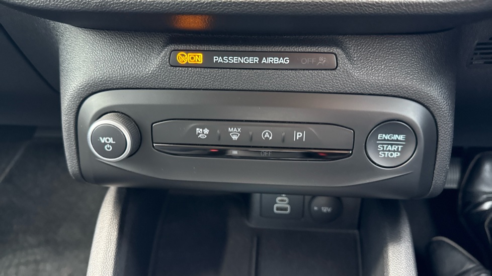 Ford Focus 1.5 EcoBlue Active 5dr Auto Diesel Hatchback - Image 28