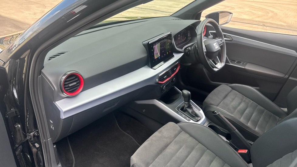 SEAT Arona 1.0 TSI 110 FR Sport 5dr DSG Petrol Hatchback - Image 9