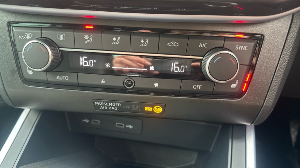 SEAT Arona 1.0 TSI 110 FR Sport 5dr DSG Petrol Hatchback - Image 25