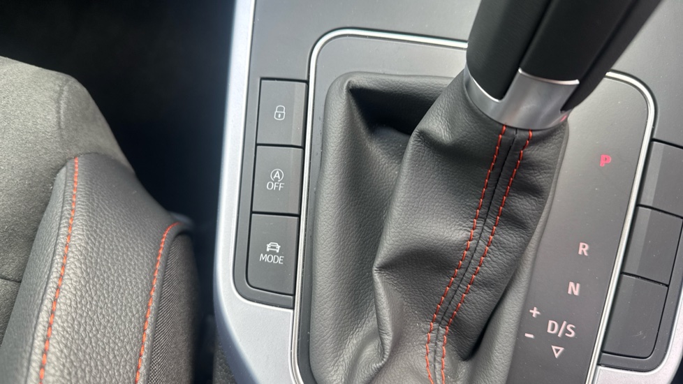 SEAT Arona 1.0 TSI 110 FR Sport 5dr DSG Petrol Hatchback - Image 26