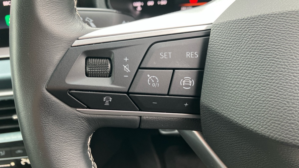 SEAT Arona 1.0 TSI 110 XPERIENCE 5dr DSG Petrol Hatchback - Image 32