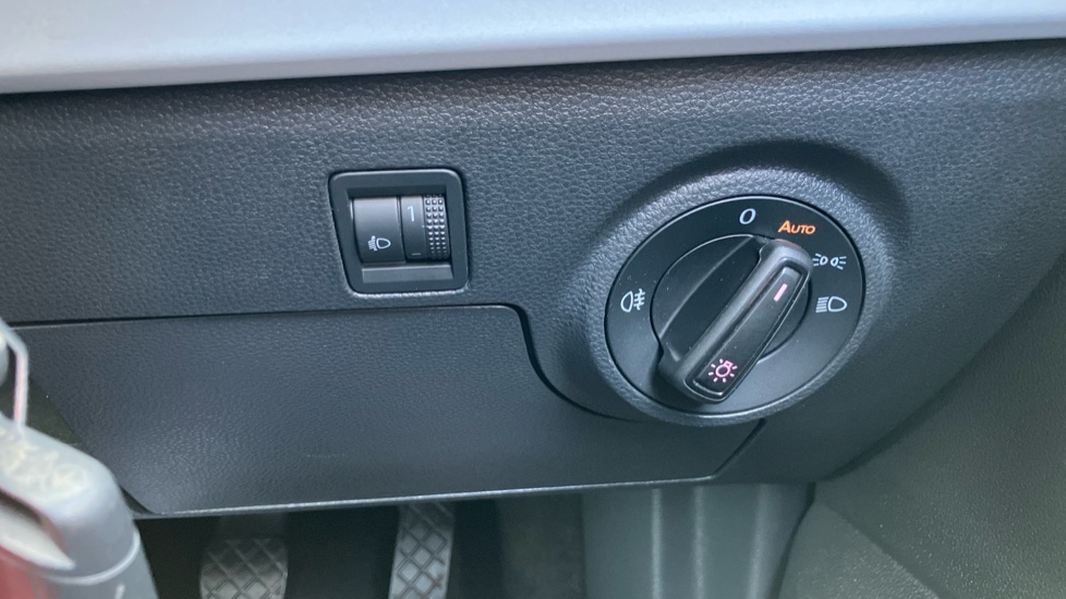 SEAT Arona 1.0 TSI SE Technology 5dr Petrol Hatchback - Image 33