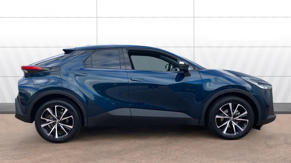 Toyota C-HR 1.8 Hybrid Design 5dr CVT Hybrid Hatchback - Image 5