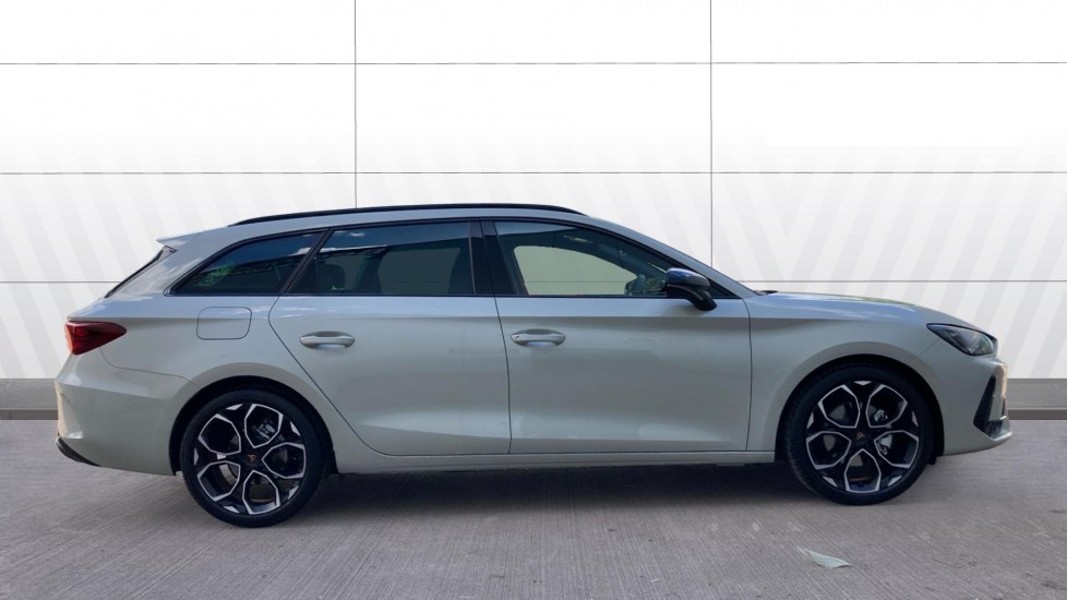 CUPRA Leon 1.5 eTSI 150 V2 5dr DSG [18Inch  alloy] Petrol Estate - Image 5