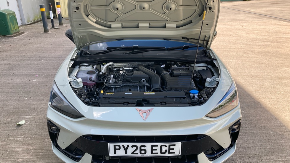 CUPRA Leon 1.5 eTSI 150 V2 5dr DSG [18Inch  alloy] Petrol Estate - Image 8