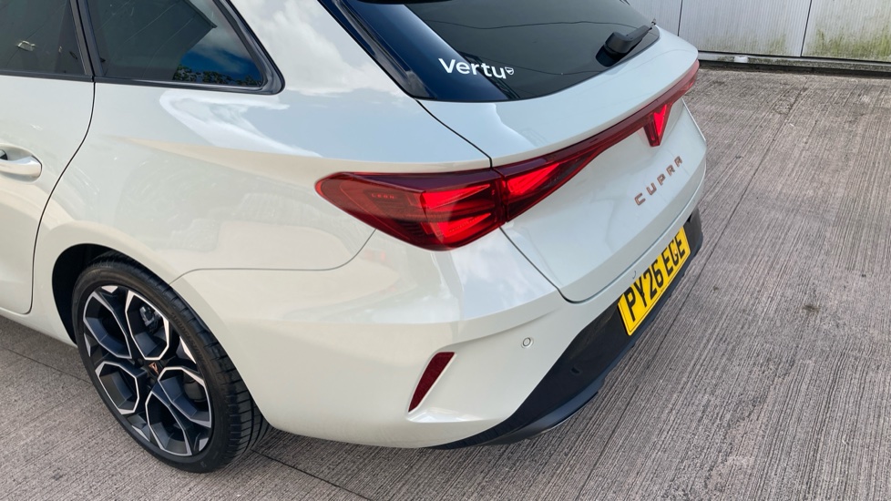 CUPRA Leon 1.5 eTSI 150 V2 5dr DSG [18Inch  alloy] Petrol Estate - Image 44