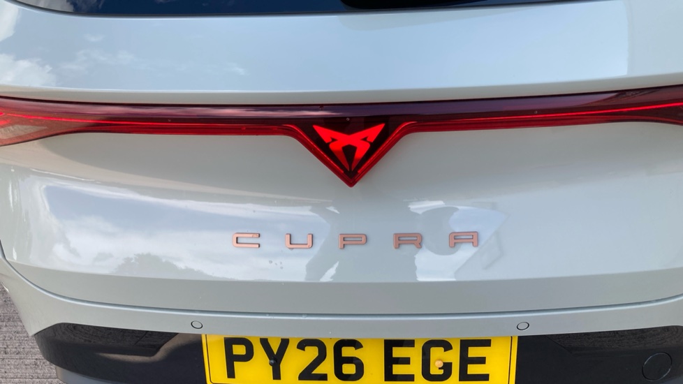 CUPRA Leon 1.5 eTSI 150 V2 5dr DSG [18Inch  alloy] Petrol Estate - Image 46