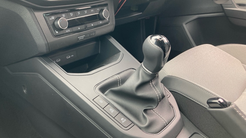 SEAT Arona 1.0 TSI 115 FR First Edition 5dr Petrol Hatchback - Image 13