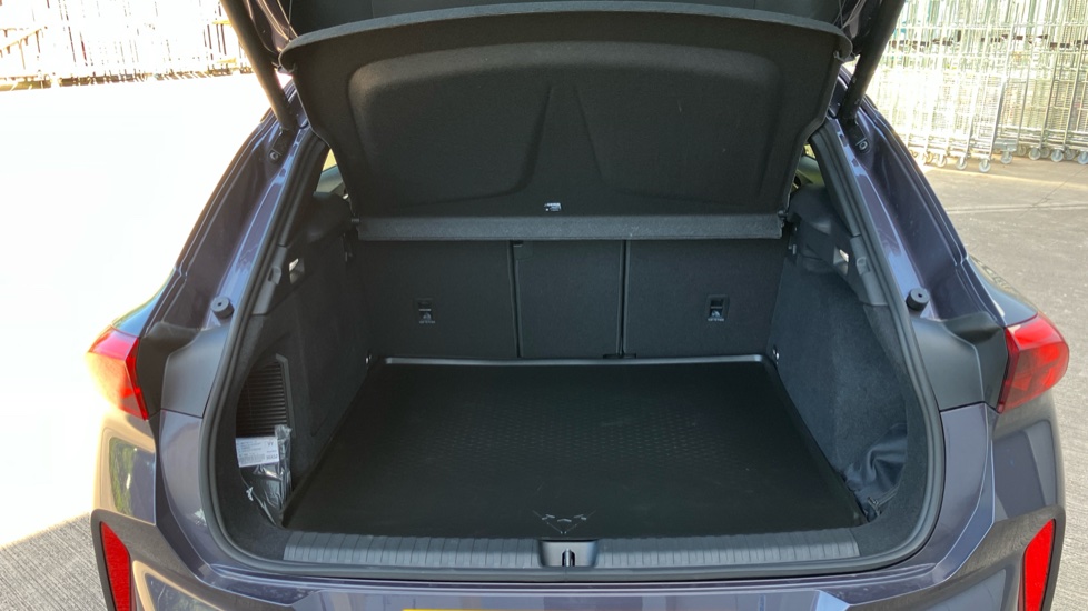 CUPRA Terramar 1.5 eHybrid 272 VZ2 5dr DSG Hatchback - Image 4